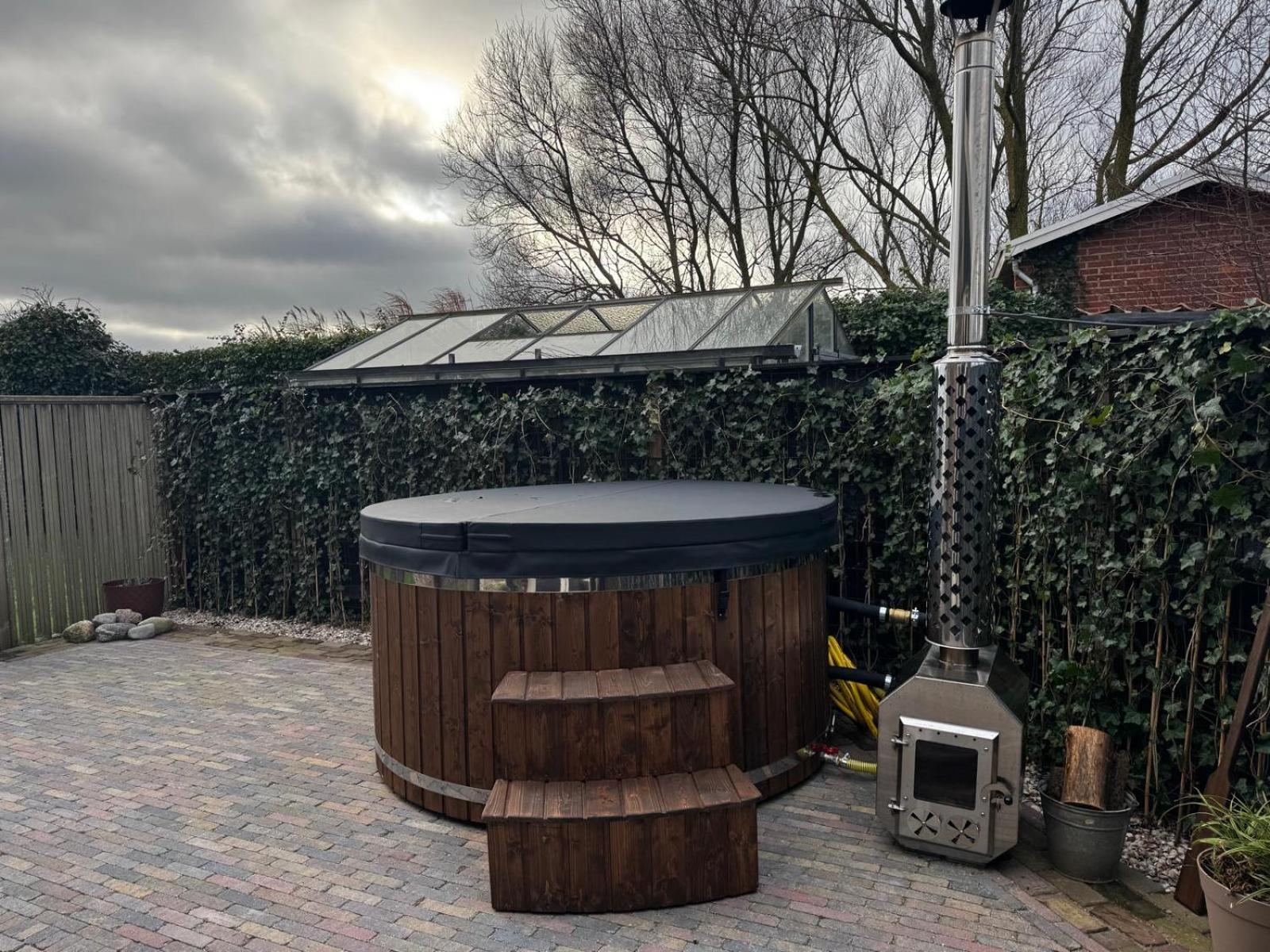 Gastsuite Het Duinroosje Met Hottub Op Het Prive Terras! デン・ブルグ エクステリア 写真